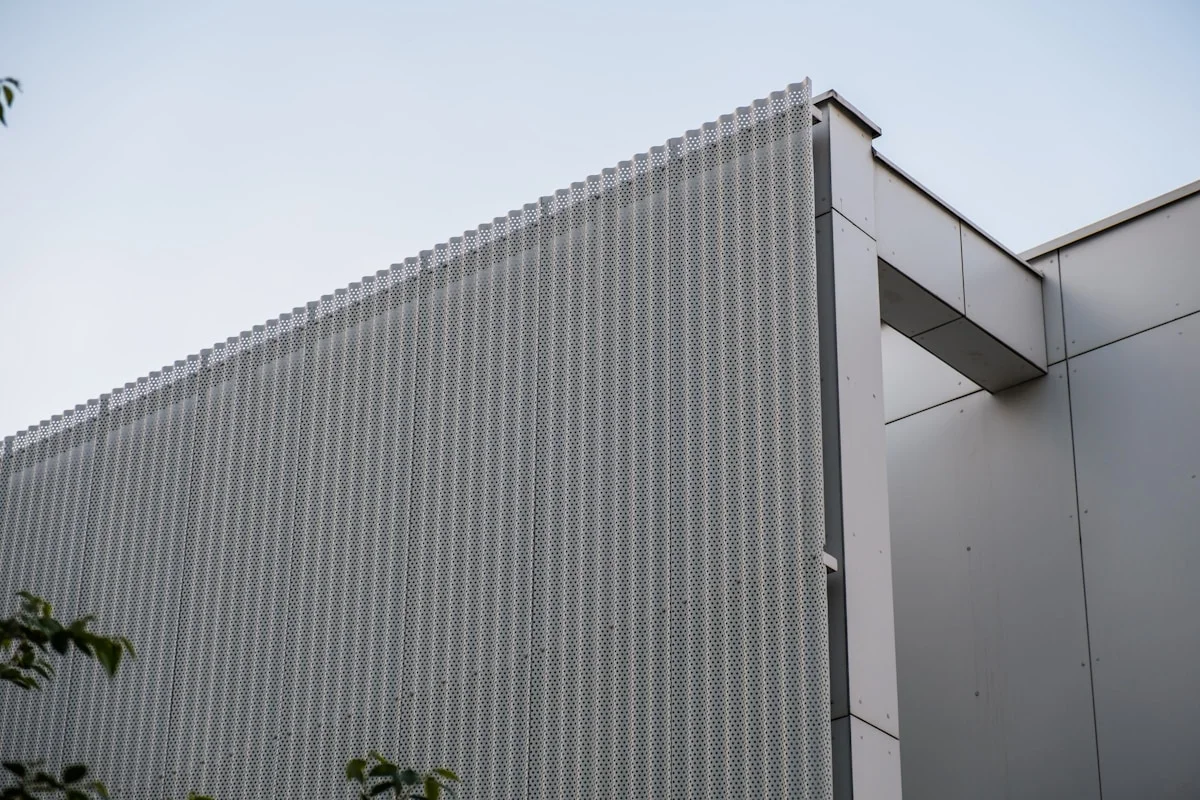 agricultural insulated metal wall panels What to Prioritize When Choosing Agricultural IMPs