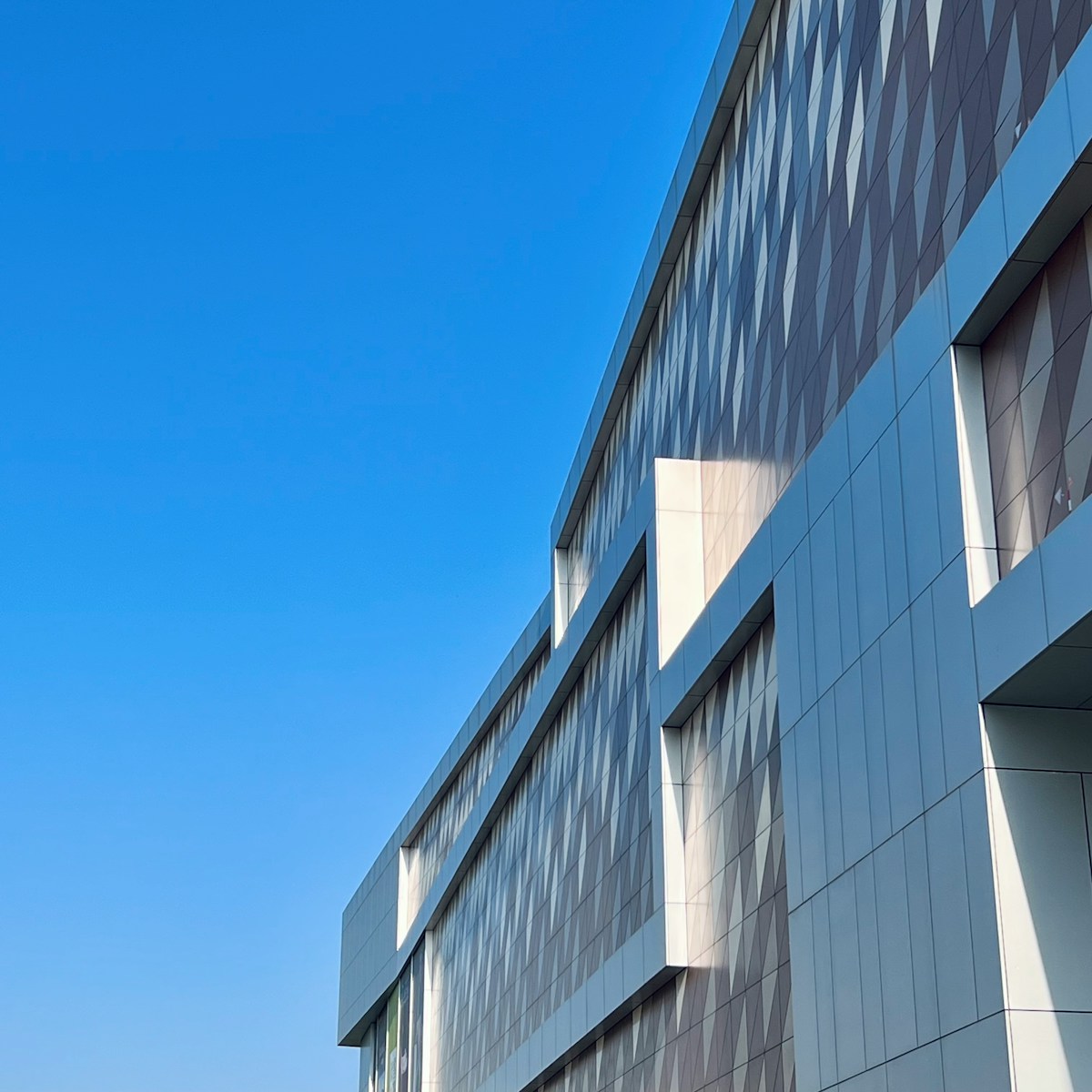 Aluminum Composite vs Phenolic Panels Core Material Composition and Classifications