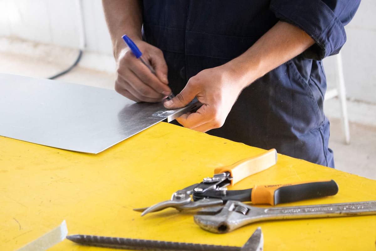 Aluminum Core Composite Panel Fabricating and Installing ACCP: What You Need to Know