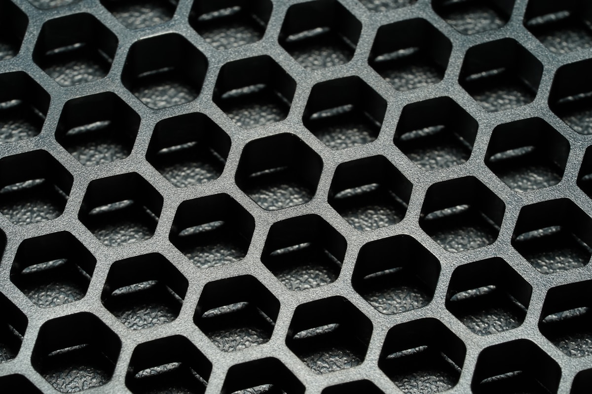 Aluminum Honeycomb Panel Fire Safety Rules Are Pushing Material Innovations