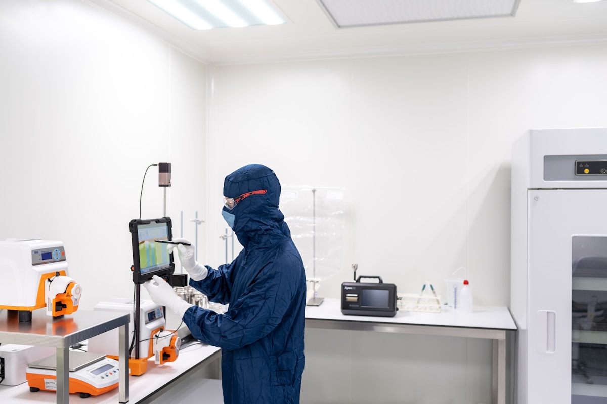 Clean Room 9. PodTech
