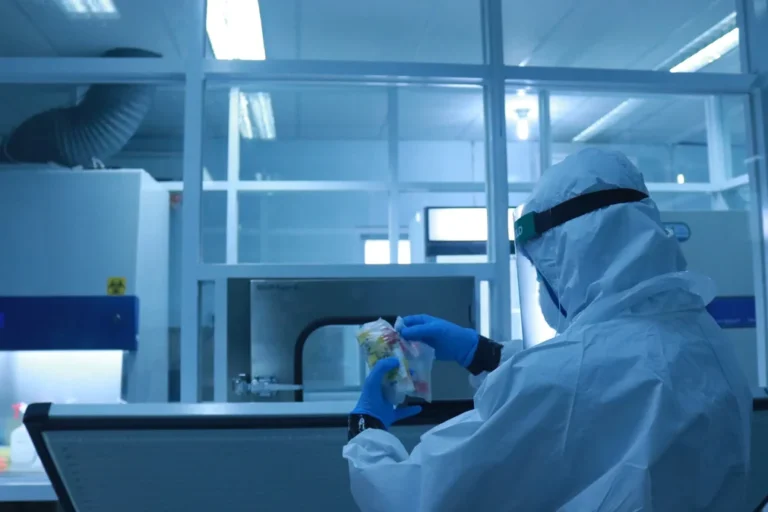 Clean Room Clean Room for Chemical Laboratories: Full Guide