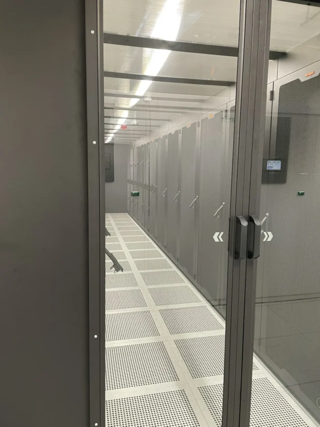 Cleanroom Guide to Cleanroom Humidity Control Solutions
