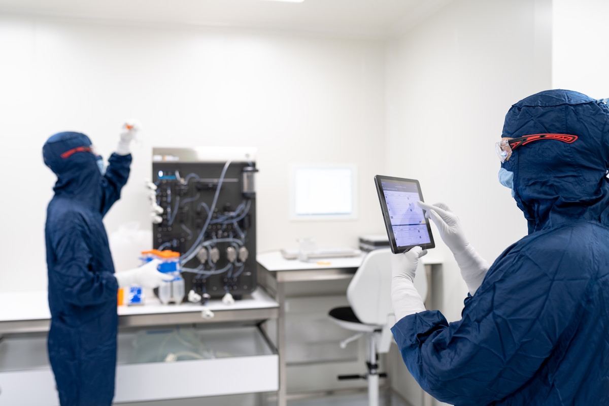 Cleanroom Manufacturing What UK Regulations Require for Cleanrooms