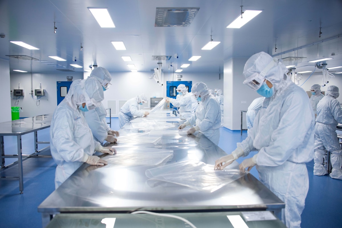 Cleanroom Manufacturing Which Cleanroom Grades Fit Your Industry