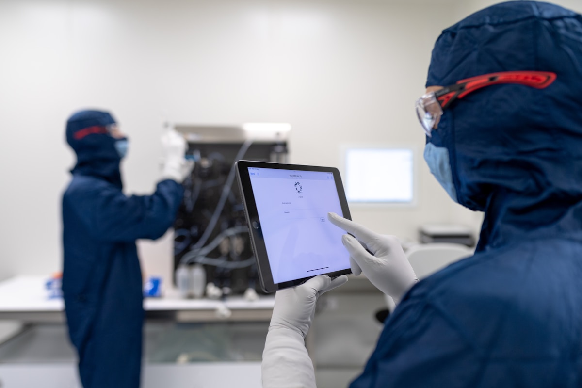 Cleanroom Solutions How Fast and Easy Is Deployment for Each Type?