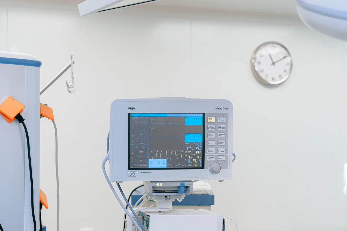 Cleanroom Why Pharma and Biotech Need Class 100