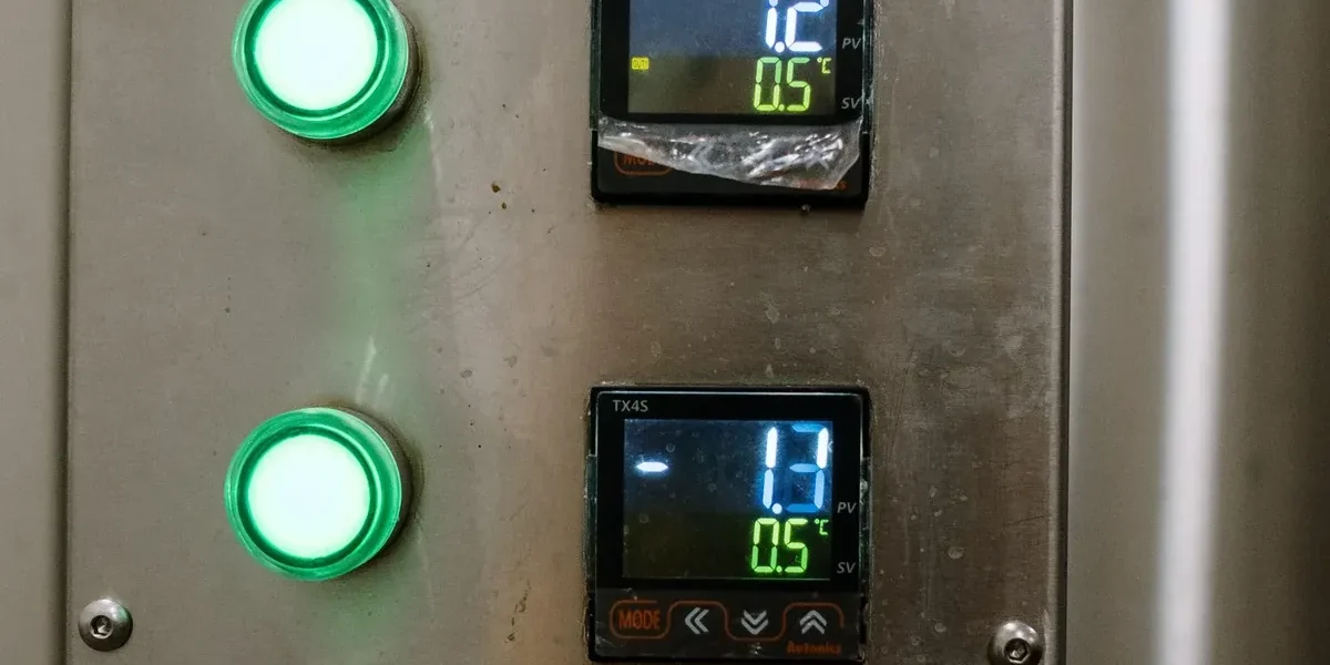 cold-storage-warehouse-chilled-vs-frozen-temperature-needs-closeup-1200w Cold Storage Warehouse Chilled vs. Frozen: Temperature Needs
