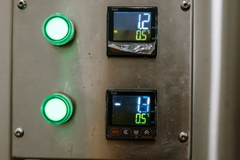 Cold Storage Warehouse Chilled vs. Frozen: Temperature Needs