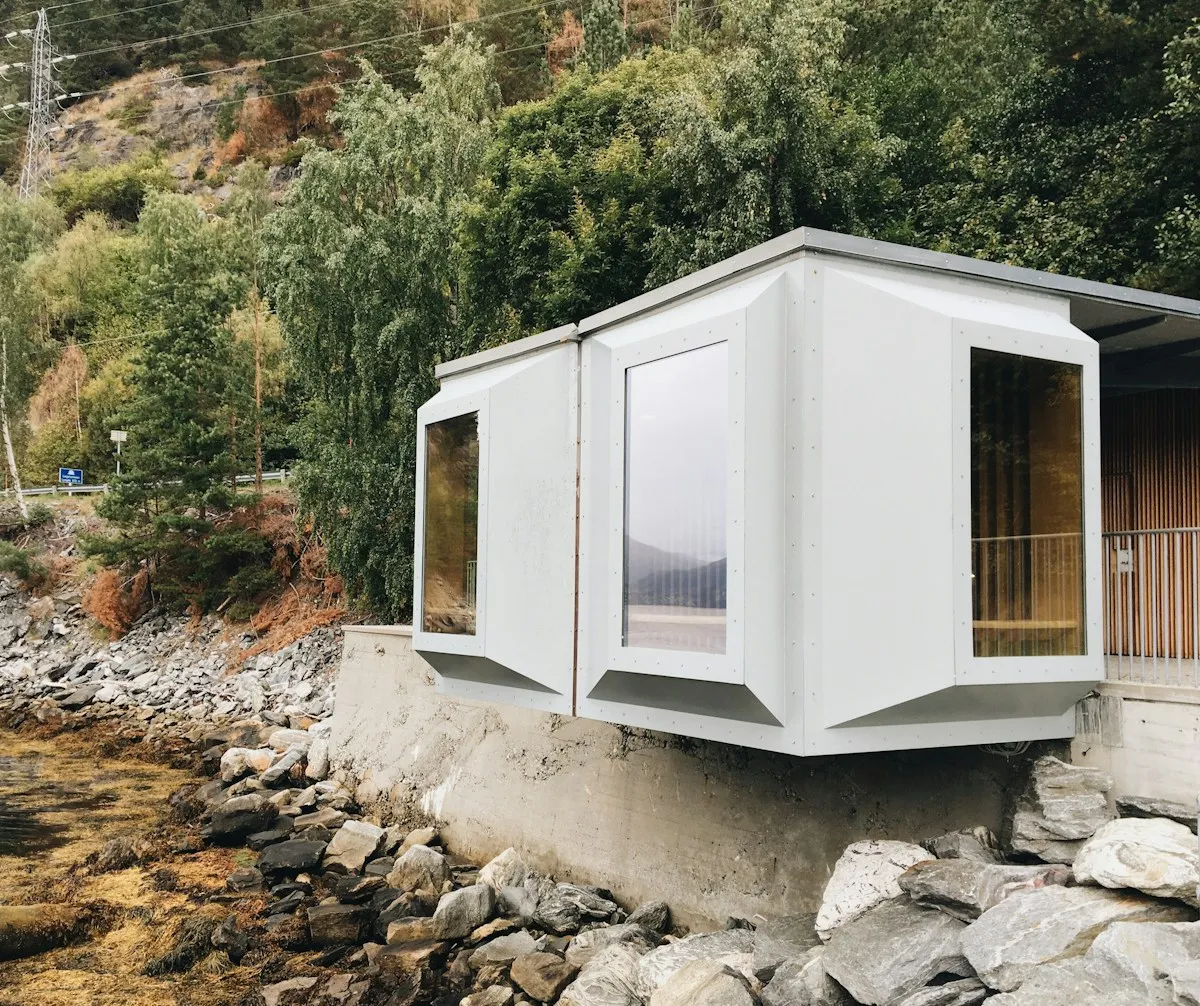 Container House Modular vs Custom Builds