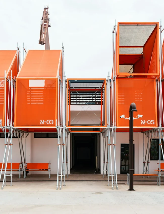 Container Houses Container Houses: Expandable vs Folding