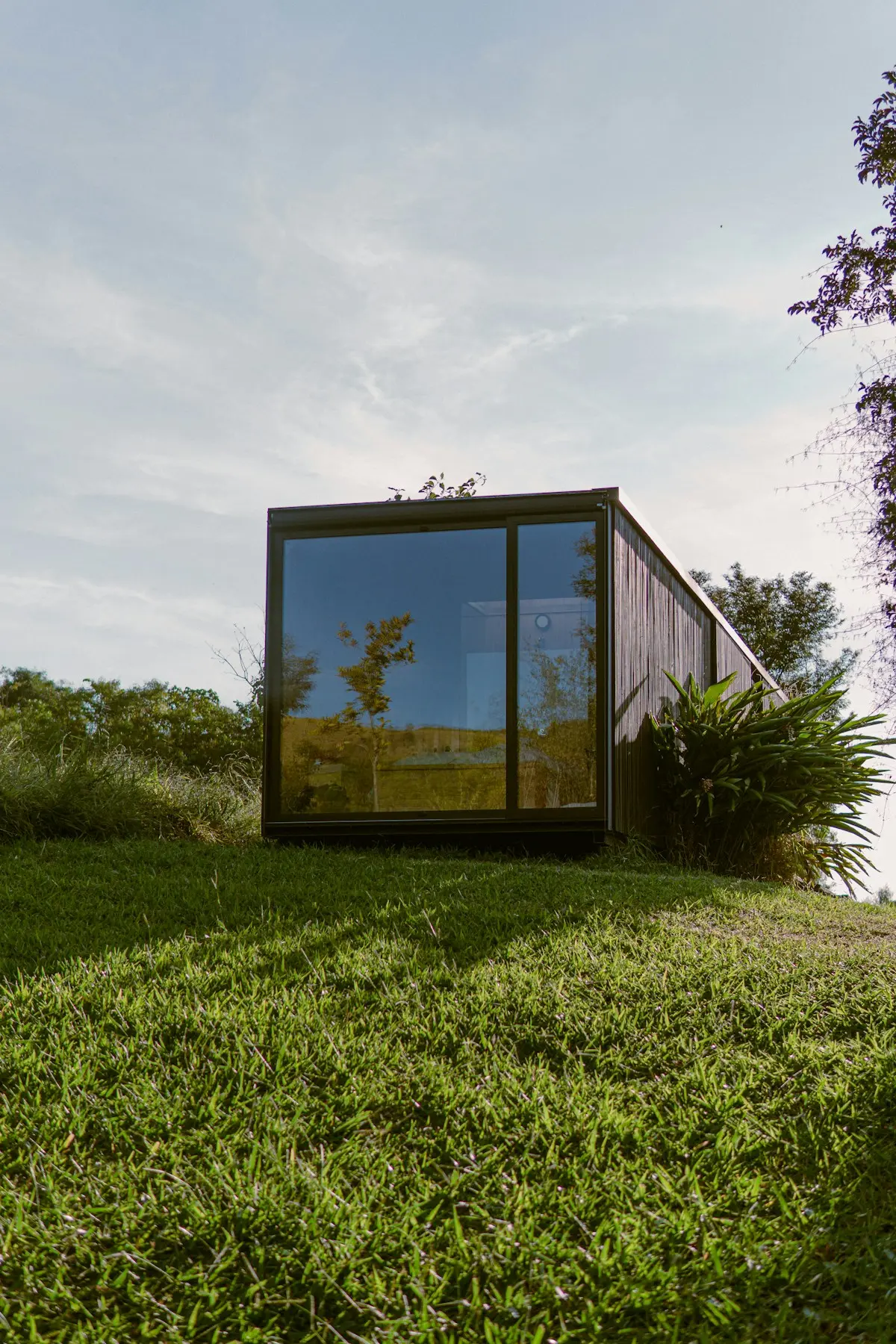 Container Houses The Advantages and Drawbacks of Expandable Houses