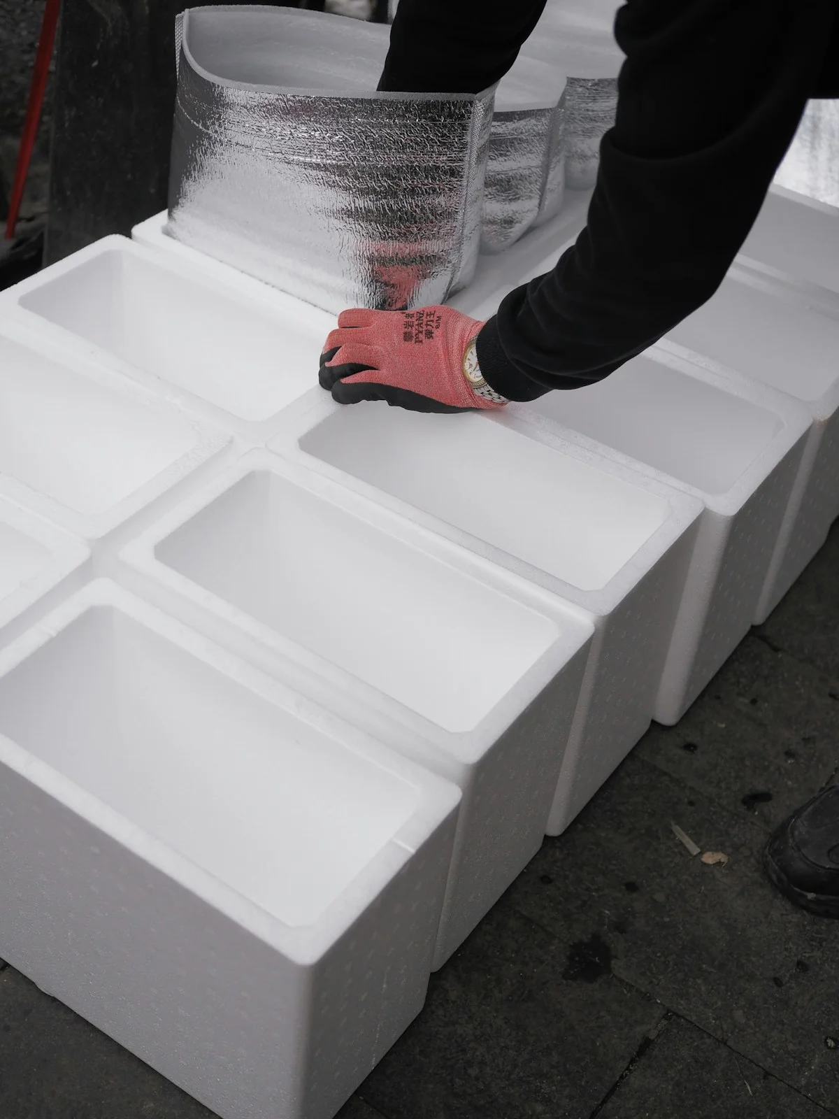 Flower Refrigeration Panels Insulation Cores That Lock in Cold Temperatures