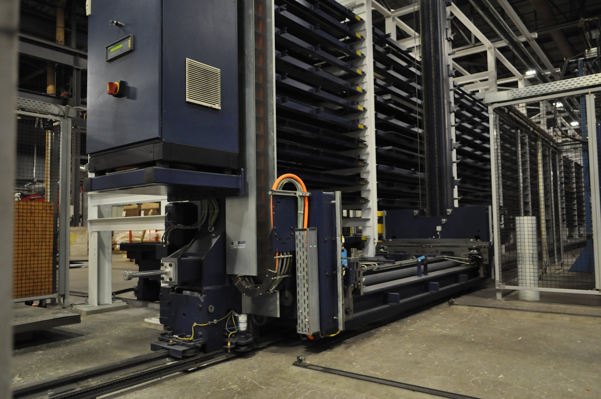 Insulated Metal Panel Manufacturer Supply Chain and Logistics: What Matters Most
