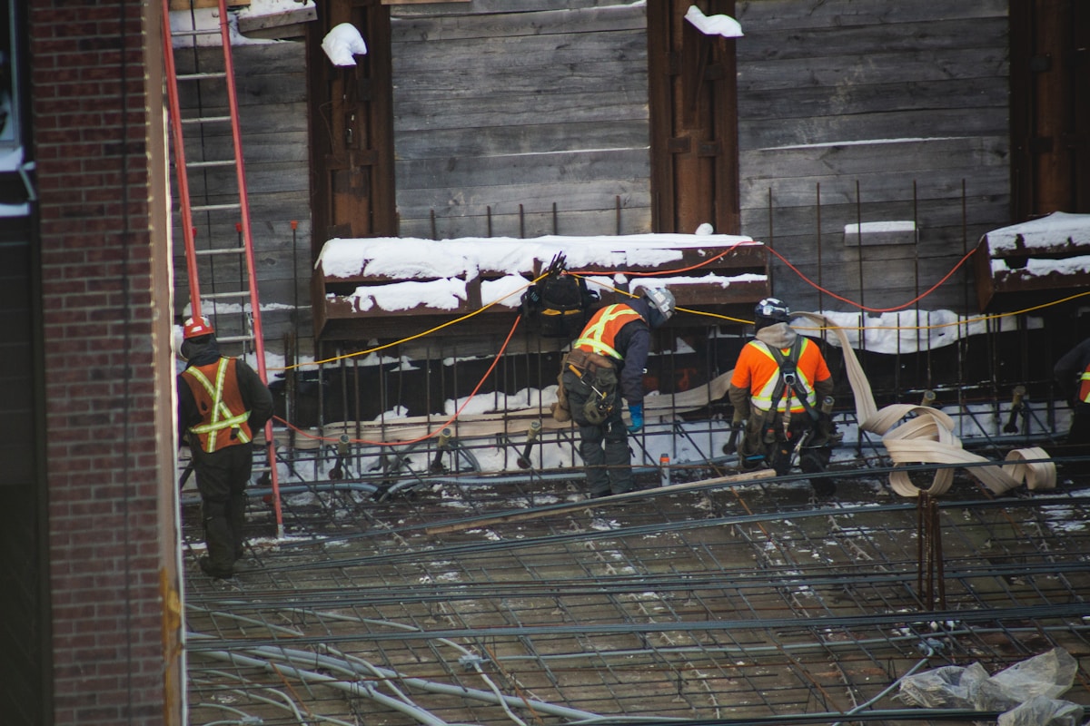 Insulated Metal Panels Analyzing Installation Labor Expenses