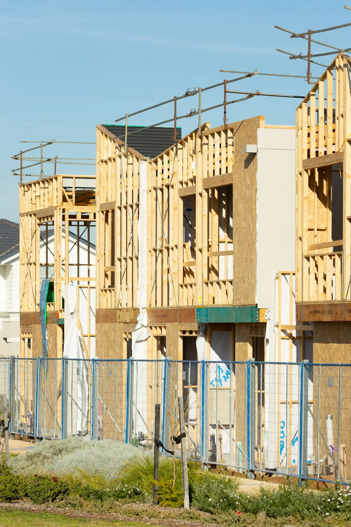 Prefabricated Construction Assembling on Site